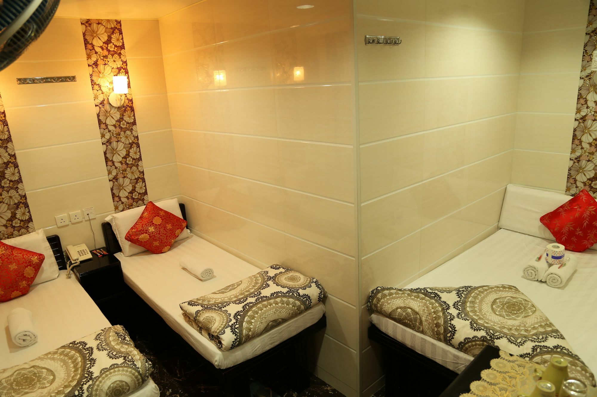 European Hostel Hong Kong Extérieur photo